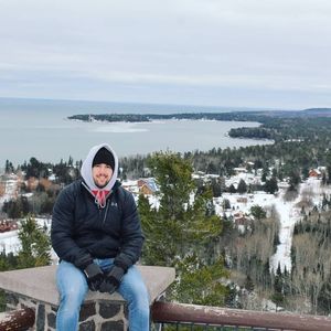 Meet your Posher, Alex